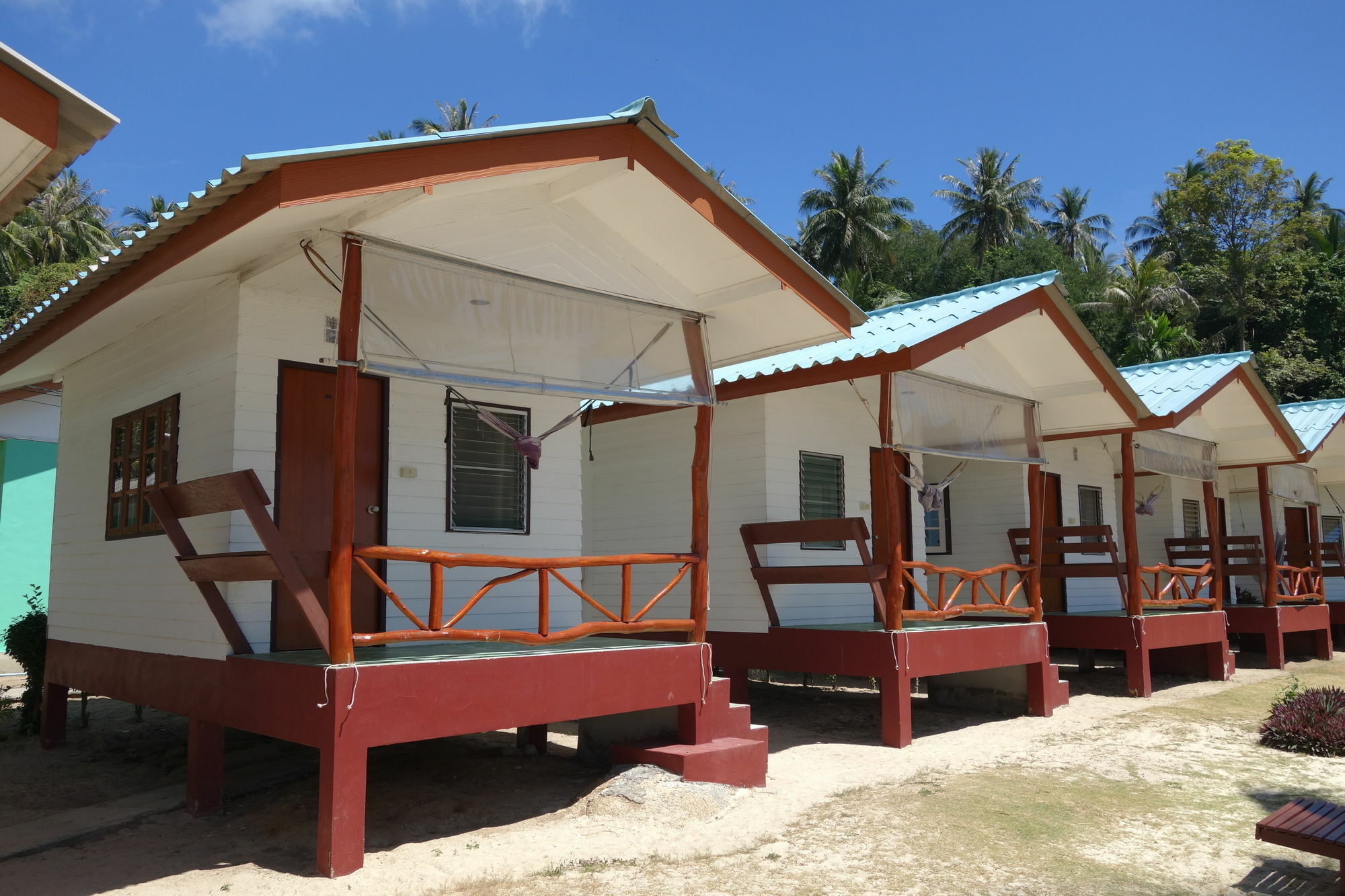 One More Night Beach Resort Baan Khai Exterior photo